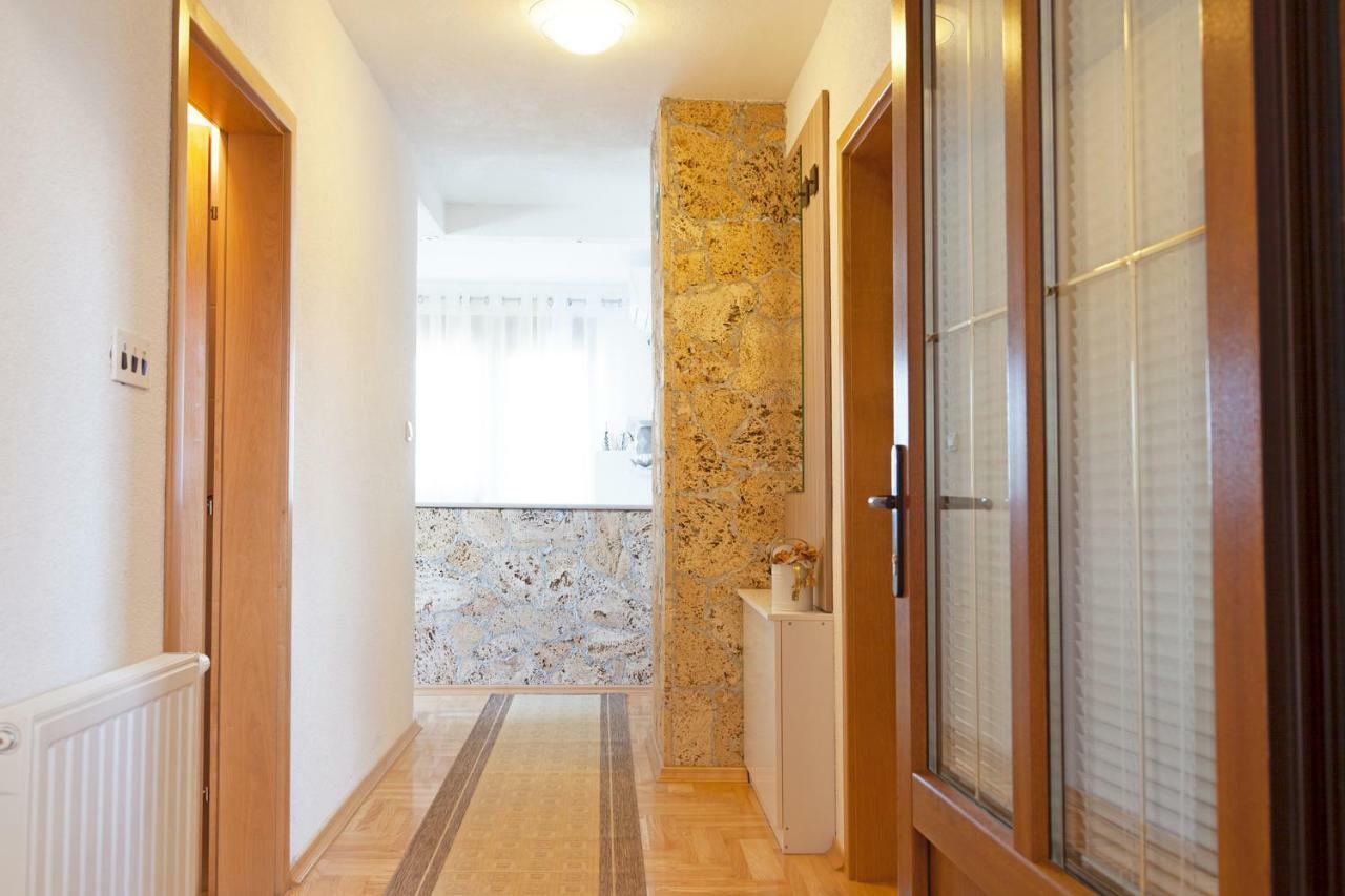 Apartment Majetic Gornji Vaganac Ngoại thất bức ảnh