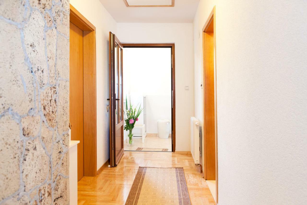 Apartment Majetic Gornji Vaganac Ngoại thất bức ảnh
