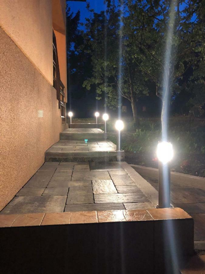 Apartment Majetic Gornji Vaganac Ngoại thất bức ảnh
